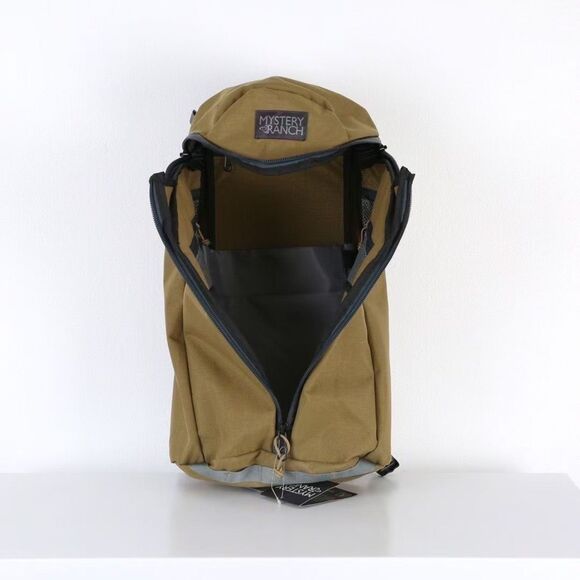 Pre-owned MYSTERY RANCH URBAN ASSAULT 21L Black Backpack - Picture 4 of 7